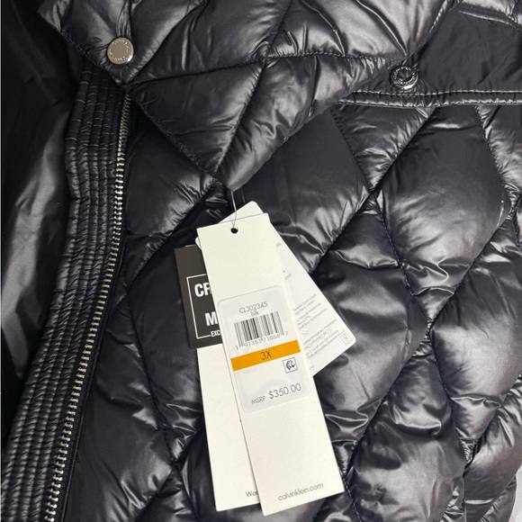 Calvin Klein plus size puffer jacket - Picture 8 of 9